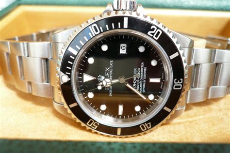 rolex sea dweller 16600 opinioni cassa con fori o senza|Is the 16600 Rolex Sea.